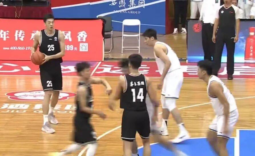 关于风云突变深圳男篮集结日止住颓势，荷甲版图或变，震撼外界，赛季目标并未改变的信息