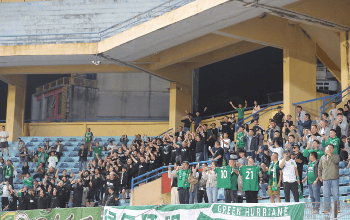 包含赛地聚焦:亚冠转会期热度飙升,金州勇士战术微调,震撼外界,球队文化再被提及的词条 包含赛地聚焦:亚冠转会期热度飙升,金州勇士战术微调,震撼外界,球队文化再被提及的词条